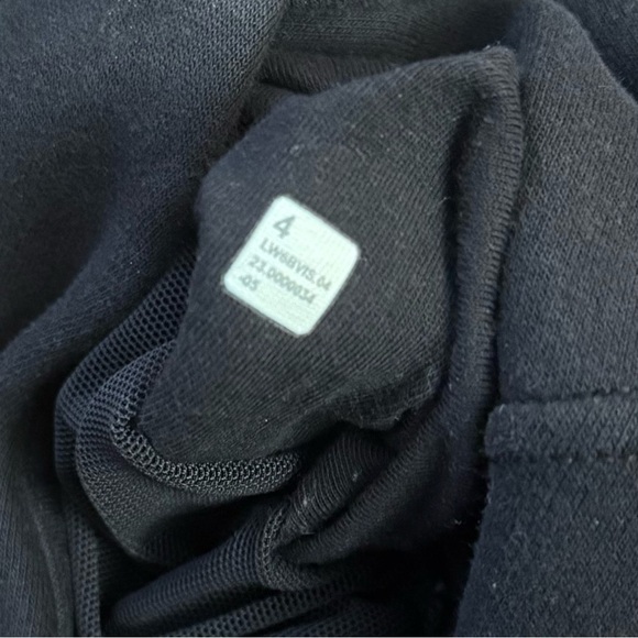 Lululemon Loungeful High-Rise Cropped Jogger Size 4 - Picture 9 of 10